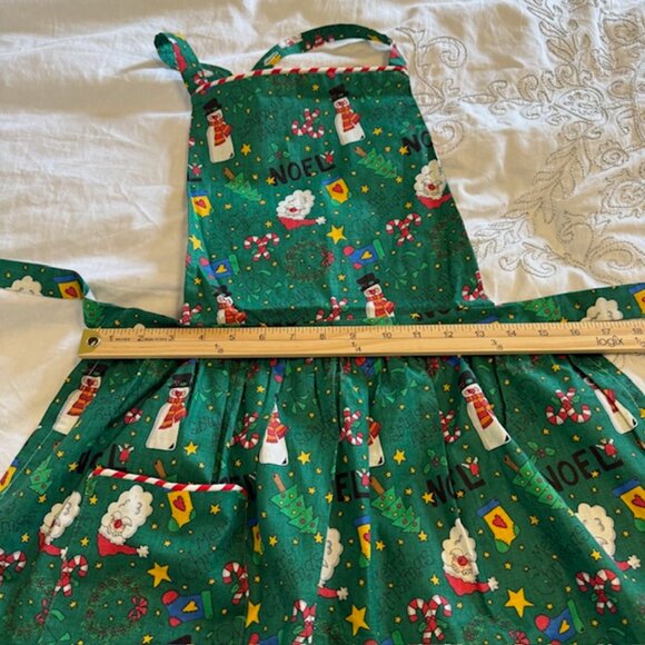 APRON CHRISTMAS  THEME, 2 pockets, long ties that wrap around, cotton Snowman - Picture 6 of 8